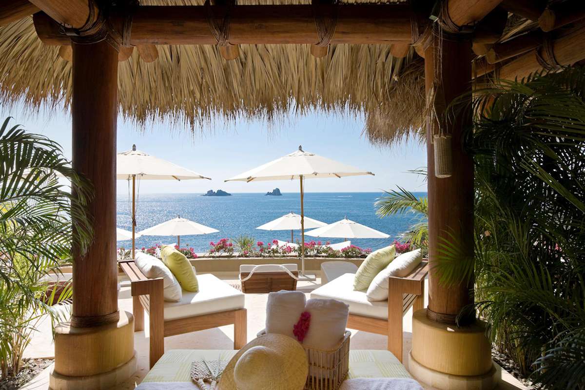 Patio area at the Cala Del Mar resort in Mexico