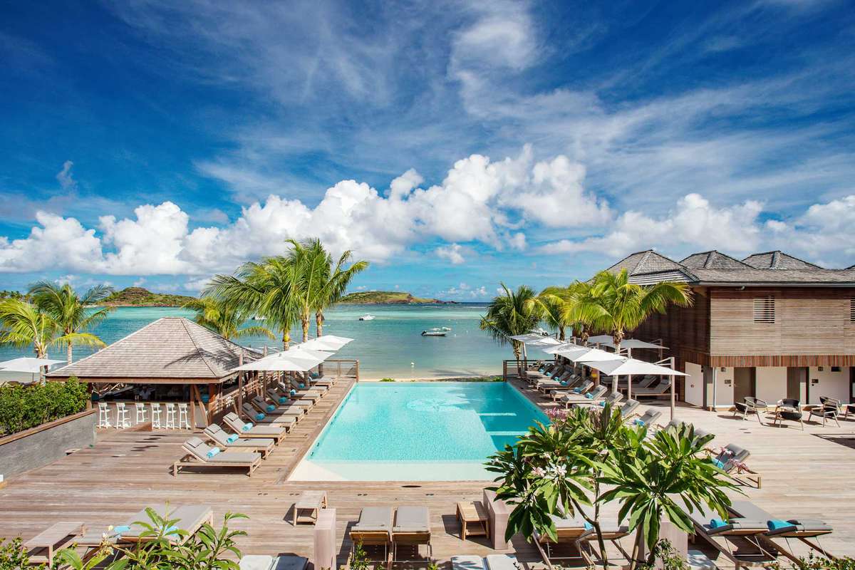 Pool with sea views at the Le Barthelemy resort in St Bart's