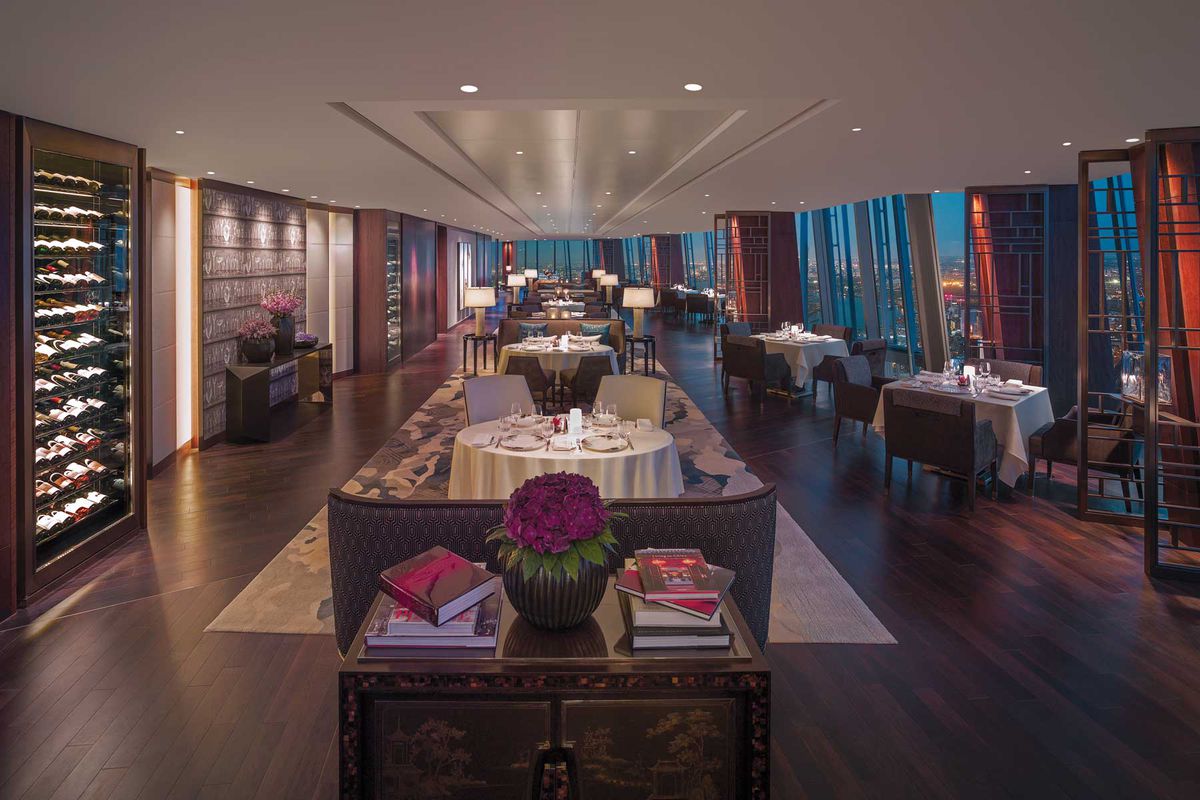 Restaurant at the Shangri-La at the Shard hotel in London