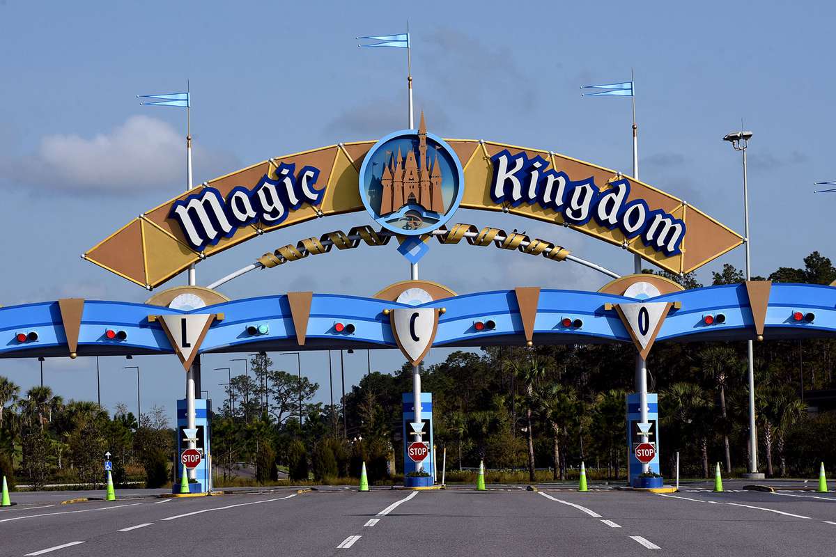 entrance to the Magic Kingdom at Disney World