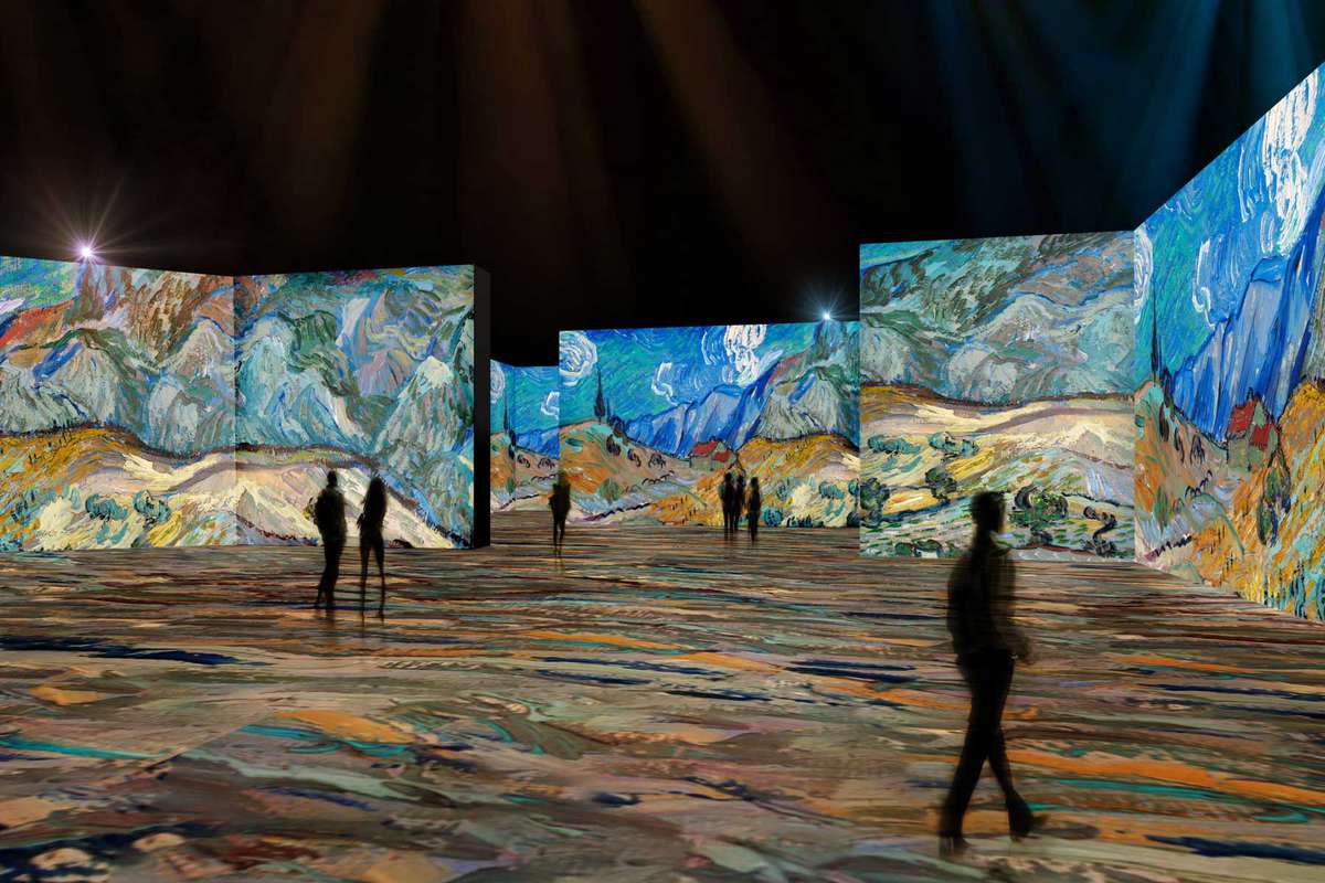 Van Gogh's St. Remy projects onto walls and floors for immersive experience