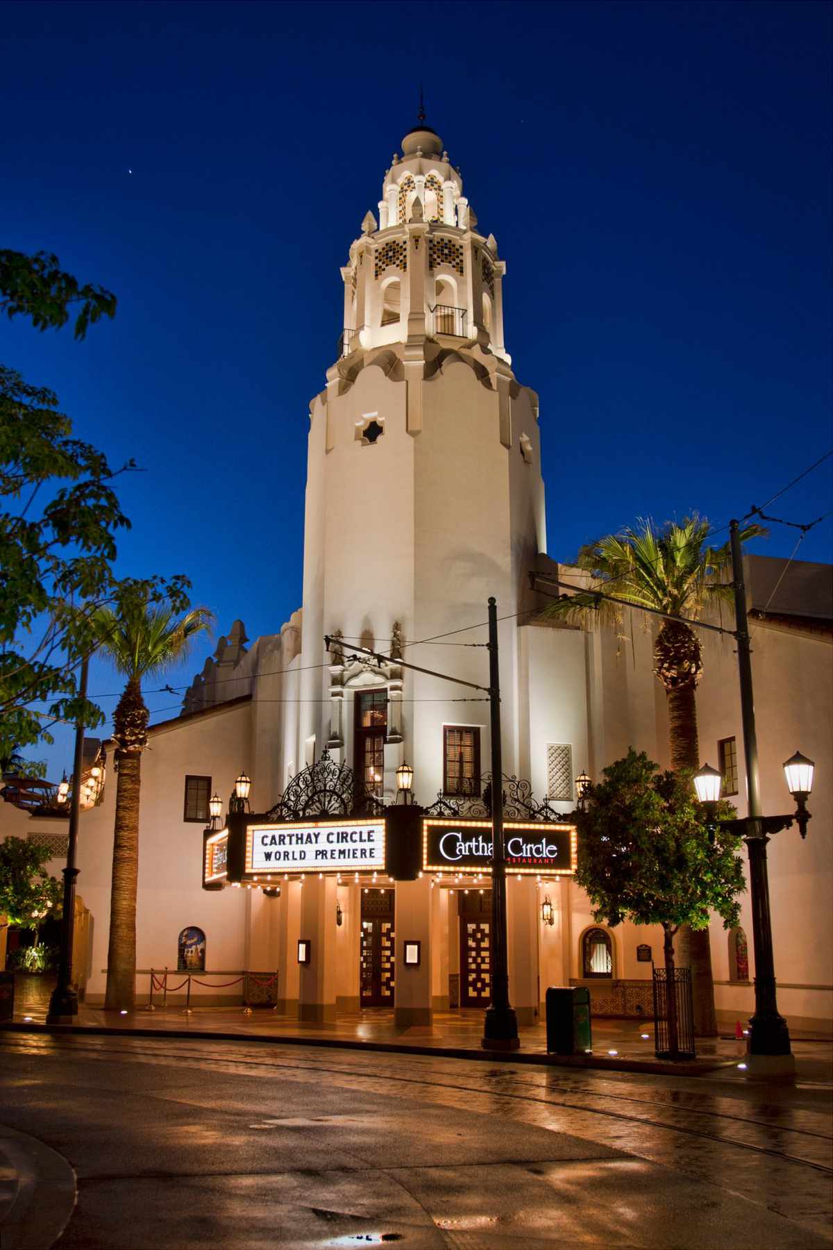 Carthay Circle Theatre is a spectacularlandmark at Disney California Adventure