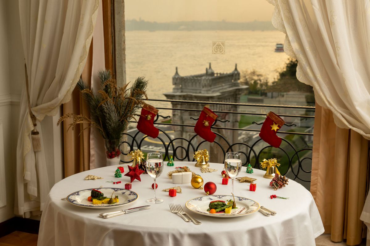 Ciragan Palace Kempinski Christmas table