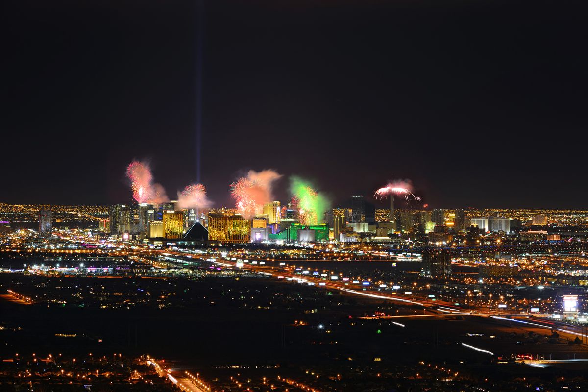 Sloan Mountain 2015 Las Vegas New Years fireworks