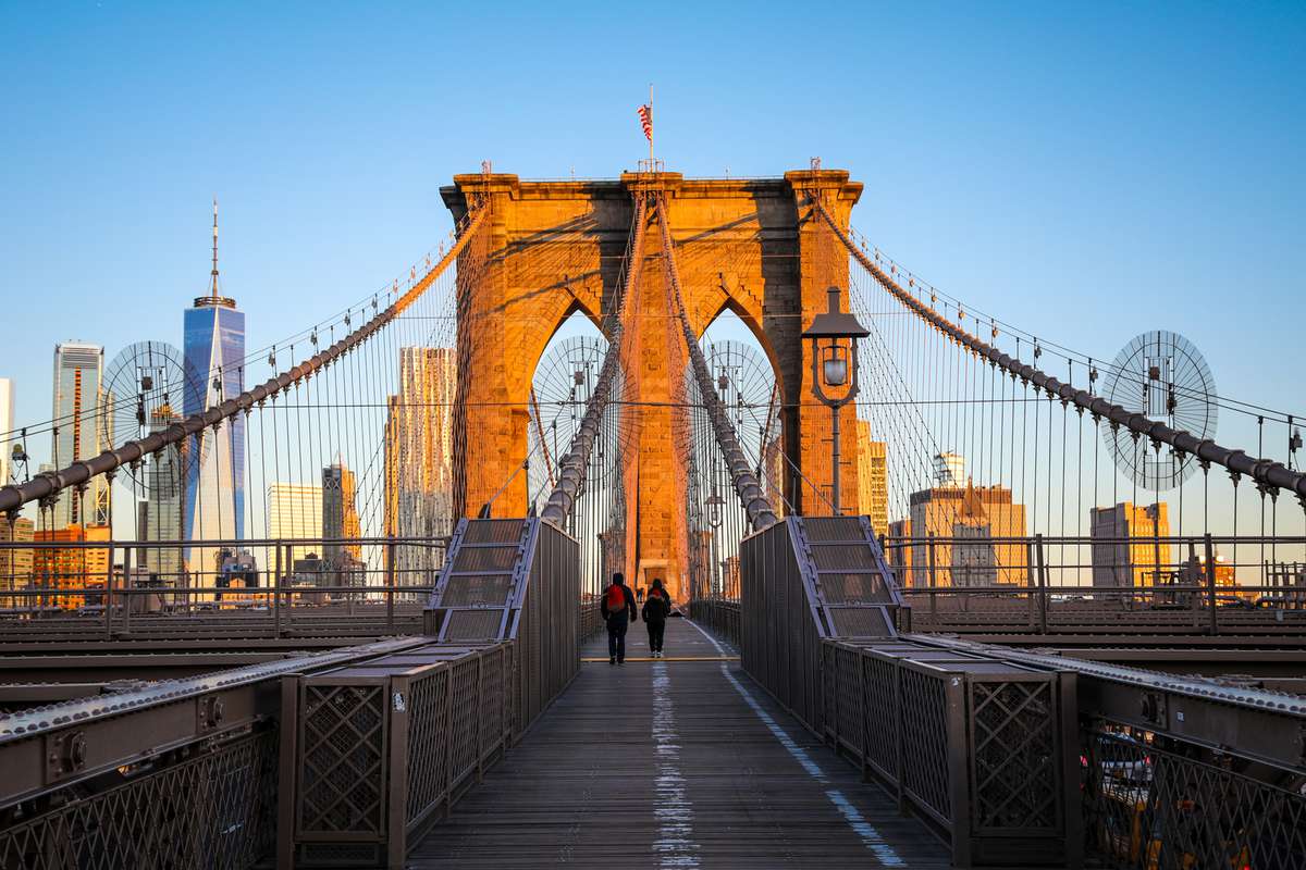 Brooklyn Bridge, Manhattan New York morning sunrise