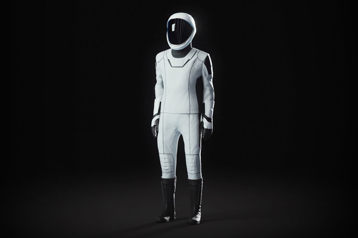SpaceX Starship Moon Suit