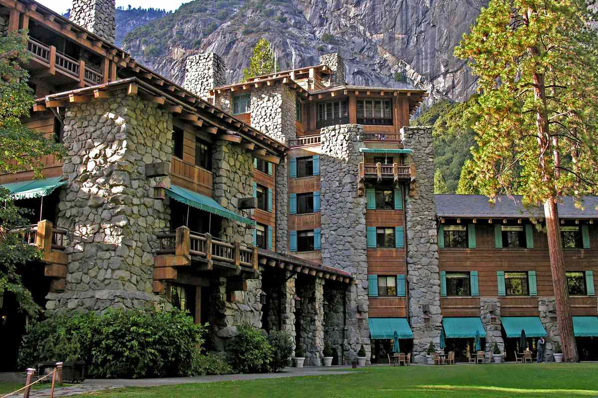 The exterior view of the Ahwahnee Hotel in Yosemite National Park