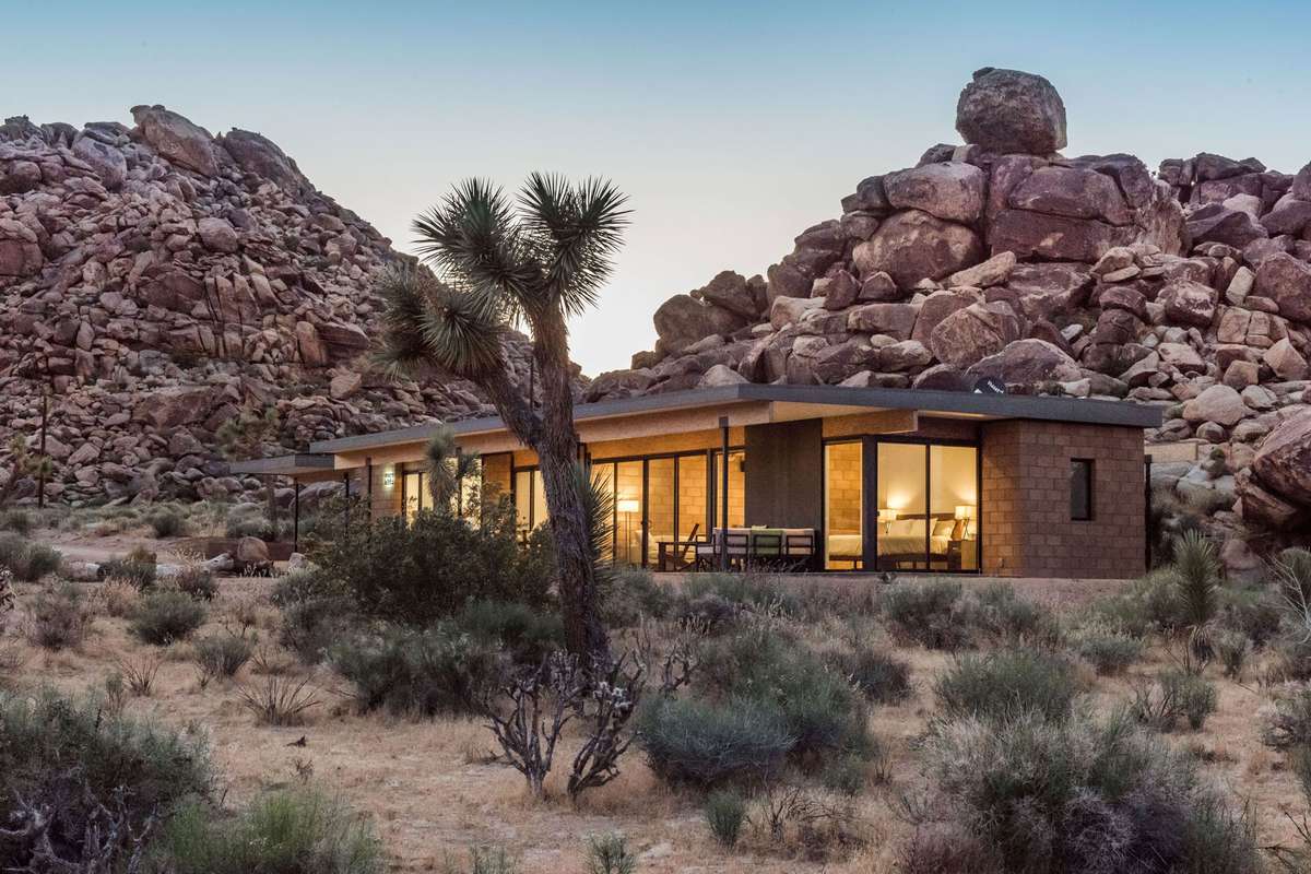 Joshua Tree modern home in the mountains