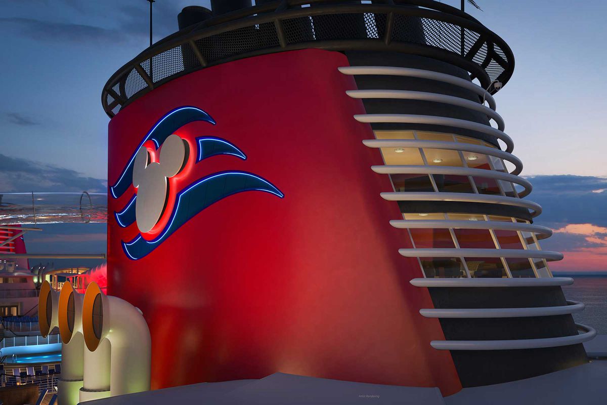 Disney Cruise's Wish Ship has a tower suite, interior and exterior photos show luxury suite