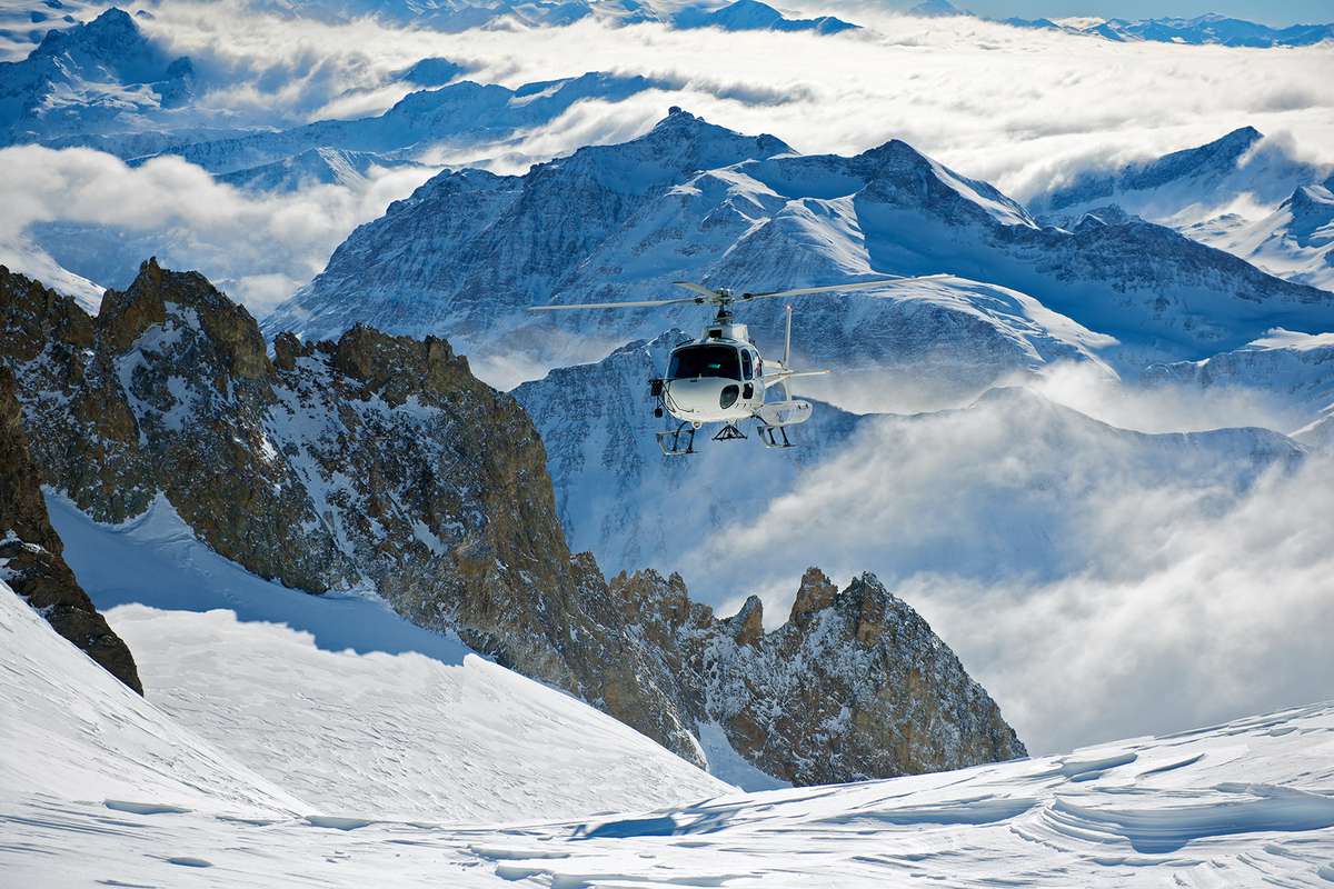 Helicopter Skiing in the Alps