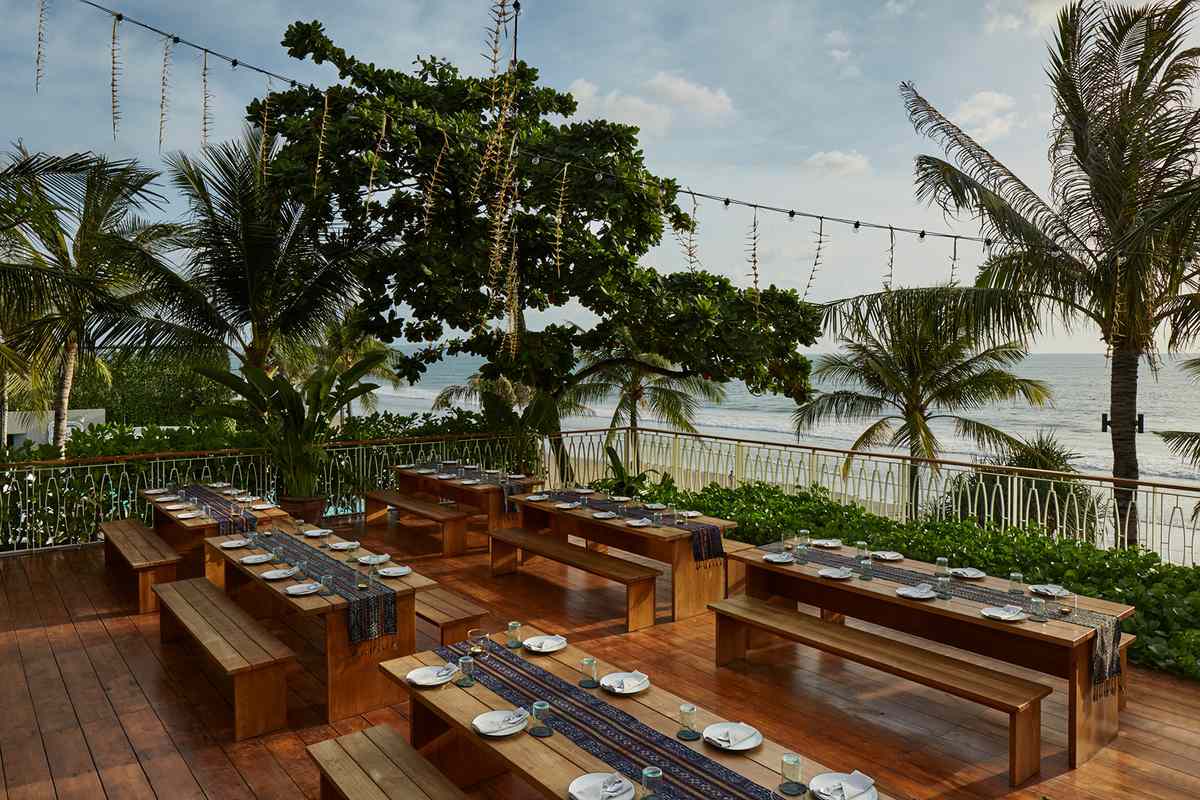 Outdoor dining at Kaum Bali