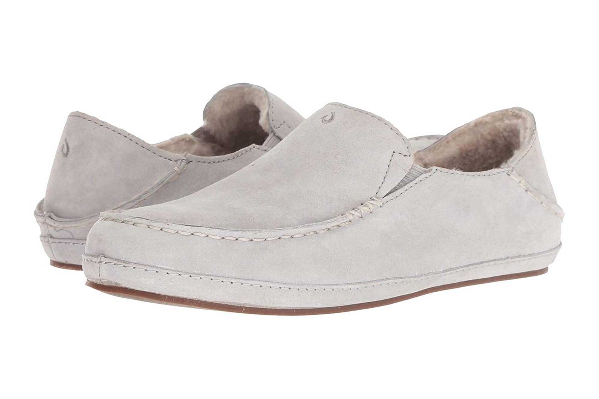 <p>For long flights, always pack a good, warm pair of slippers. These shearling-lined slippers from Olukai look like shoes, but are comfortable and cozy enough to nap in.</p>
                            <p>To buy: zappos.com, $120</p>
                            