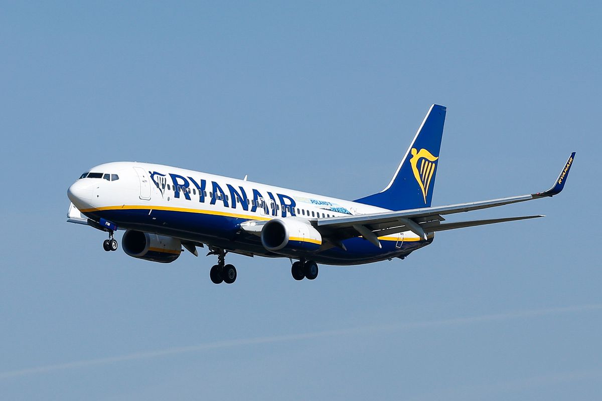 A Ryanair Boeing 737-800 aircraft lands at Barcelona's 'El Prat' airport