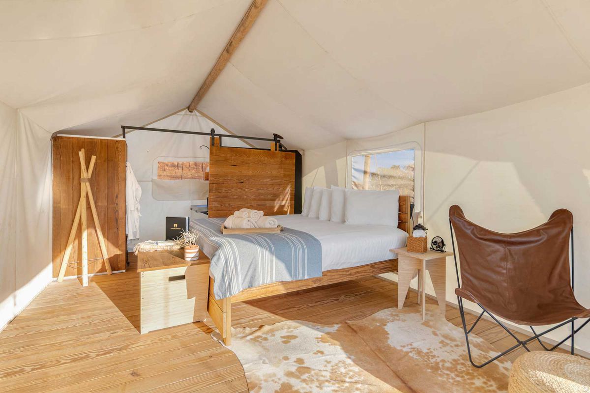 Under Canvas luxury camping tent in Bryce Canyon