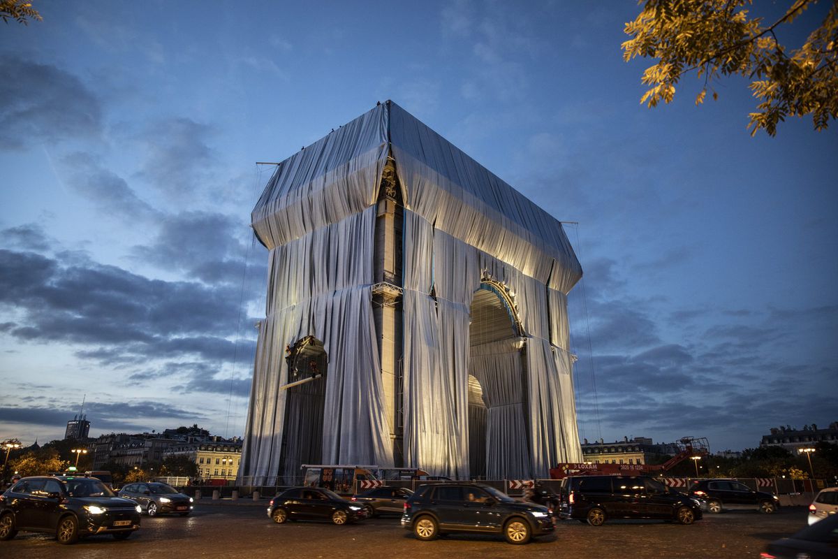 Arc De Triomphe To Be Wrapped For Posthumous Work By Artist Christo