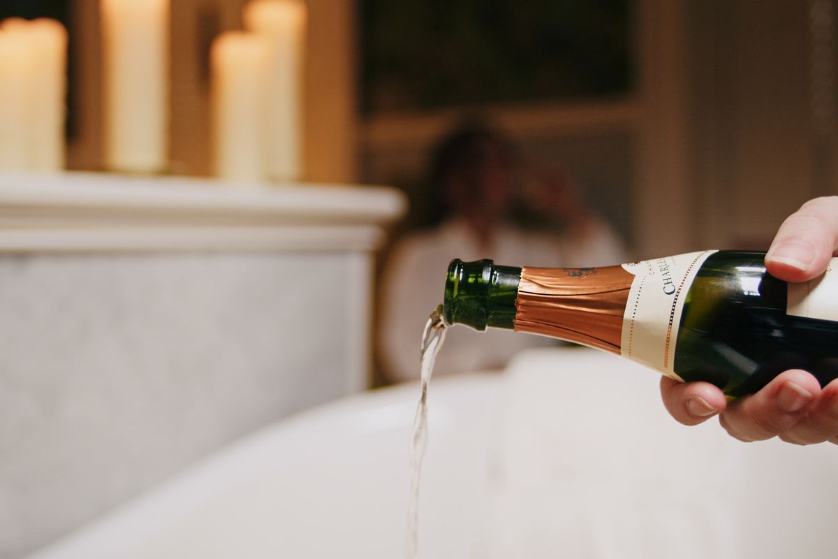 Champagne and gold bath experience at The Dial House