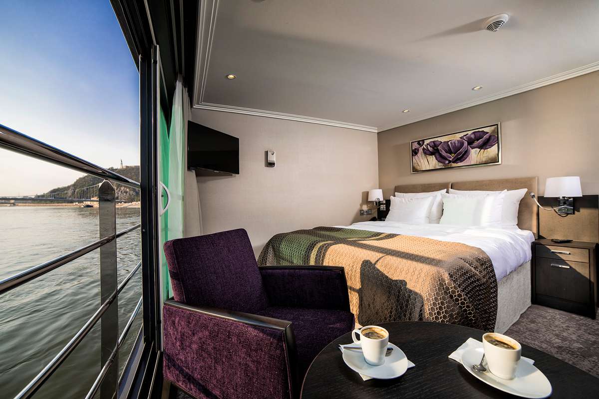 Panorama Suite on board the Avalon Poetry II