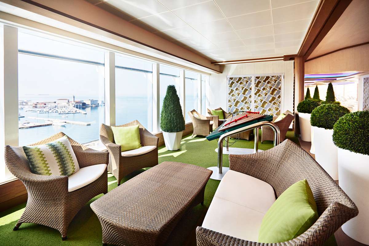 The conservatory on board the Sky Princess