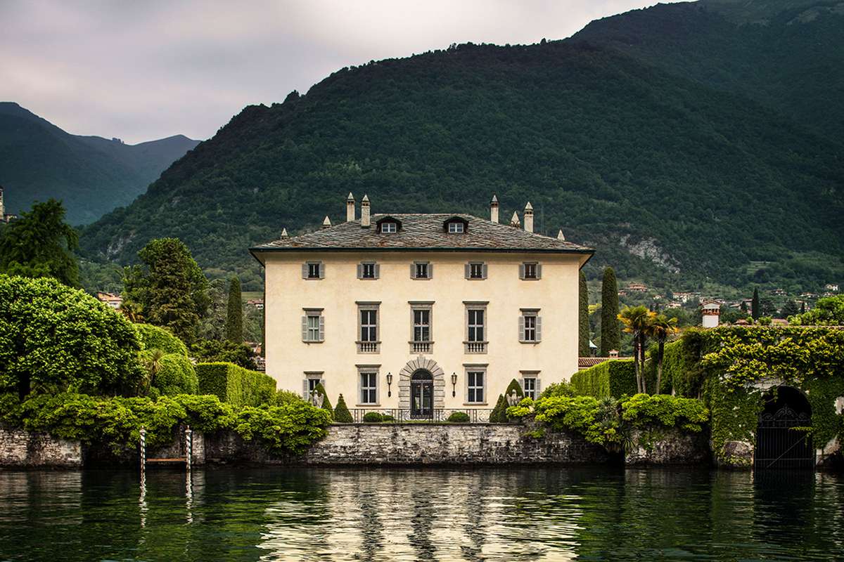 Lake front view at Villa Balbiano: The “House of Gucci” on Lake Como