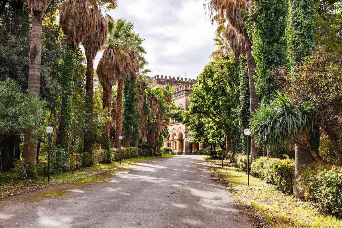 Castello Acireale Italy, interior and exterior images of the house that appeared in The Godfather movie