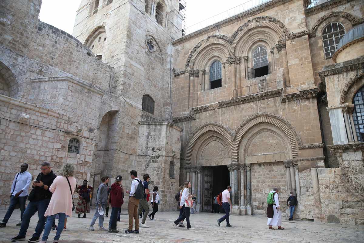 Tourists visit the Old City of Jerusalem, as the city reopens to foreign tourists vaccinated against COVID-19, on Nov. 2, 2021.