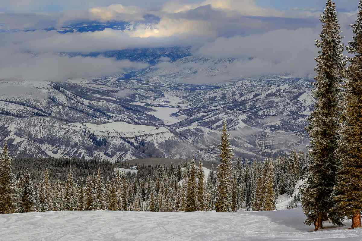 Beautiful view of the Snowmass Mountain, Colorado