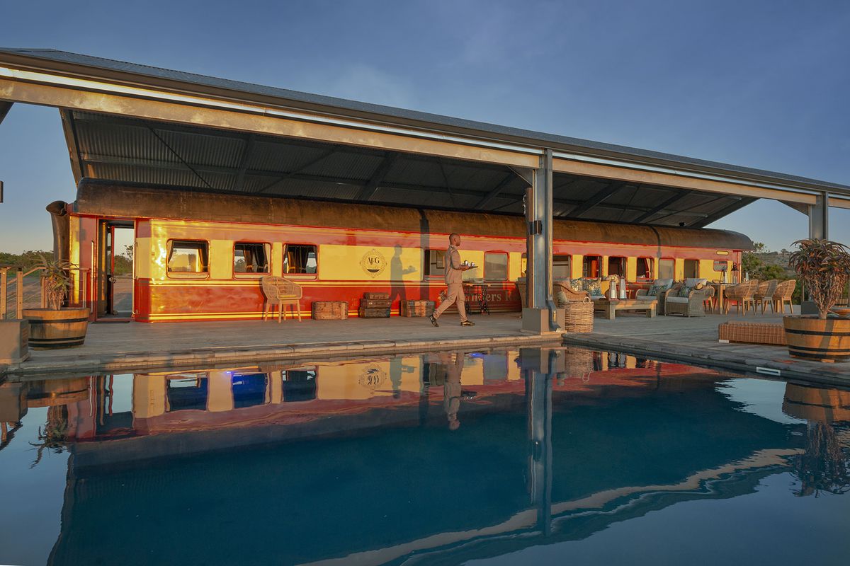 The pool at Founders Railway Carriage