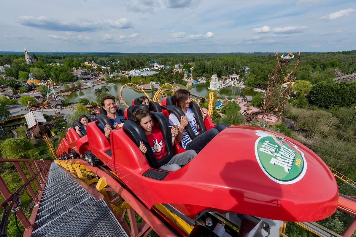 Guests on a rollercoaster at Parc Astérix