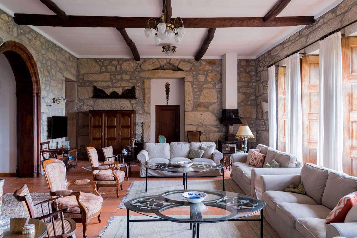 Castle Airbnb in Santa Marta de Portuzelo, Viana do Castelo, Portugal