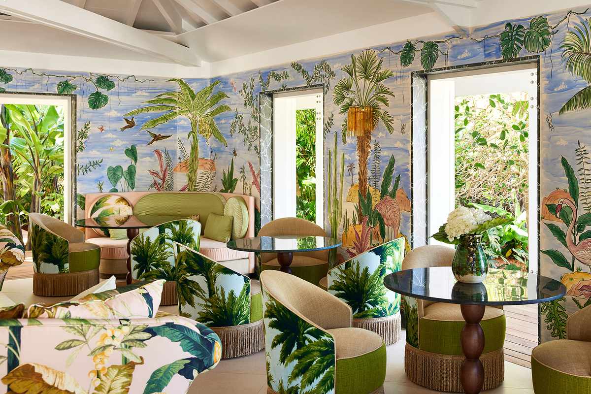 Indoor dining option at Le Tropical Hôtel St Barth