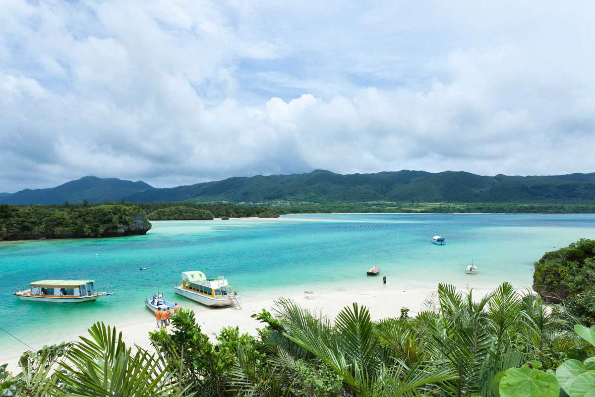 Tropical lagoon bay with crystal clear blue water, Kabira Bay Beach, Ishigaki Island, Okinawa, Japan.
