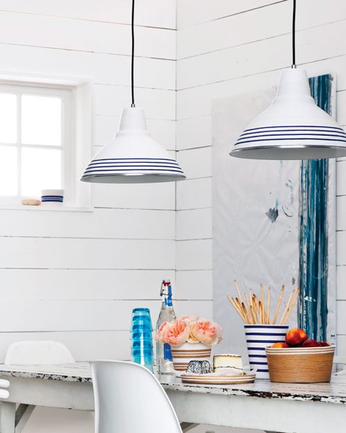 Maximize Space with a Hanging Lamp