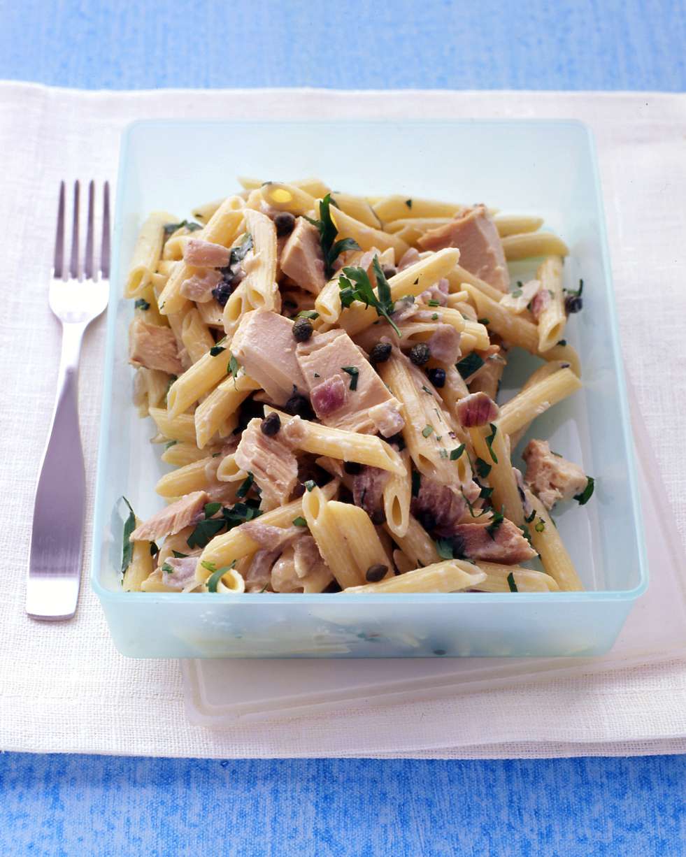 Penne with Tuna and Red Onion