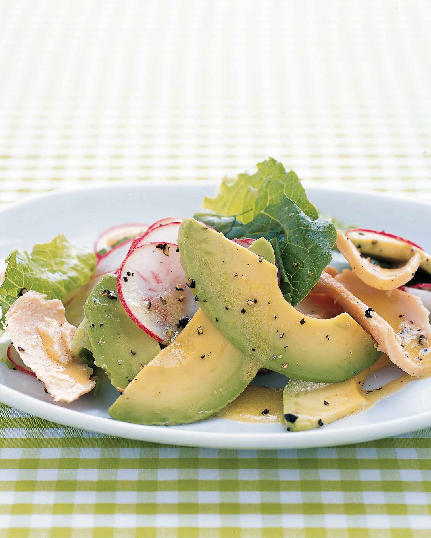 Tuna, Avocado, and Romaine Salad