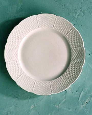 Scalloped Dinner Plate