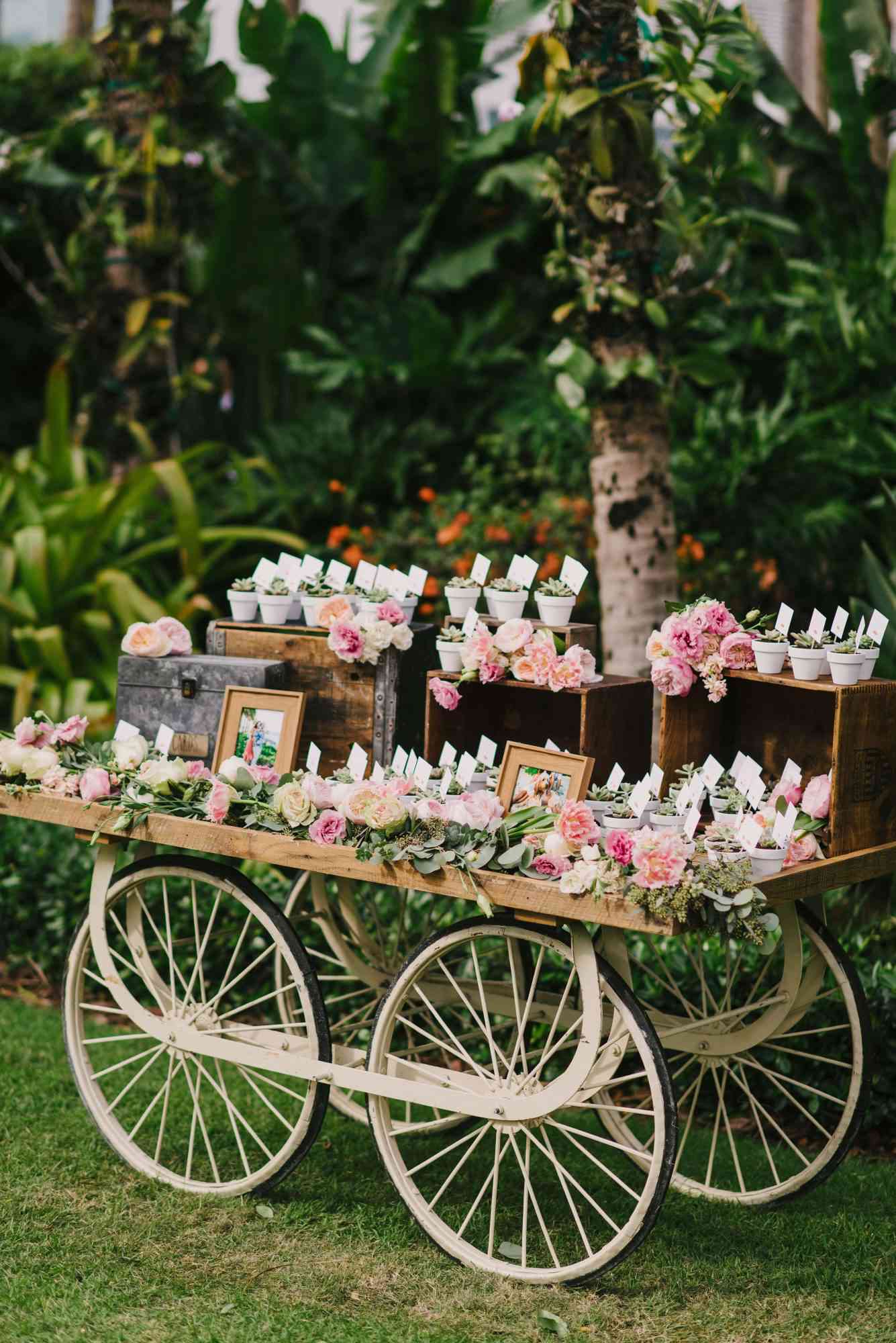 50 Creative Wedding Favors That Will Delight Your Guests | Martha Stewart