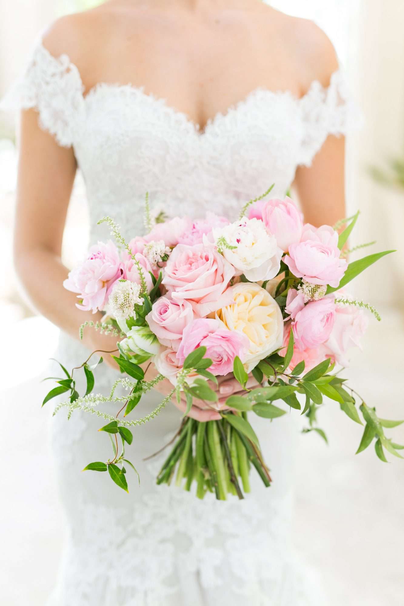 Brides,Bridesmaids,Wedding Bouquet Flowers Fuschia/Light Pink/Ivory 
