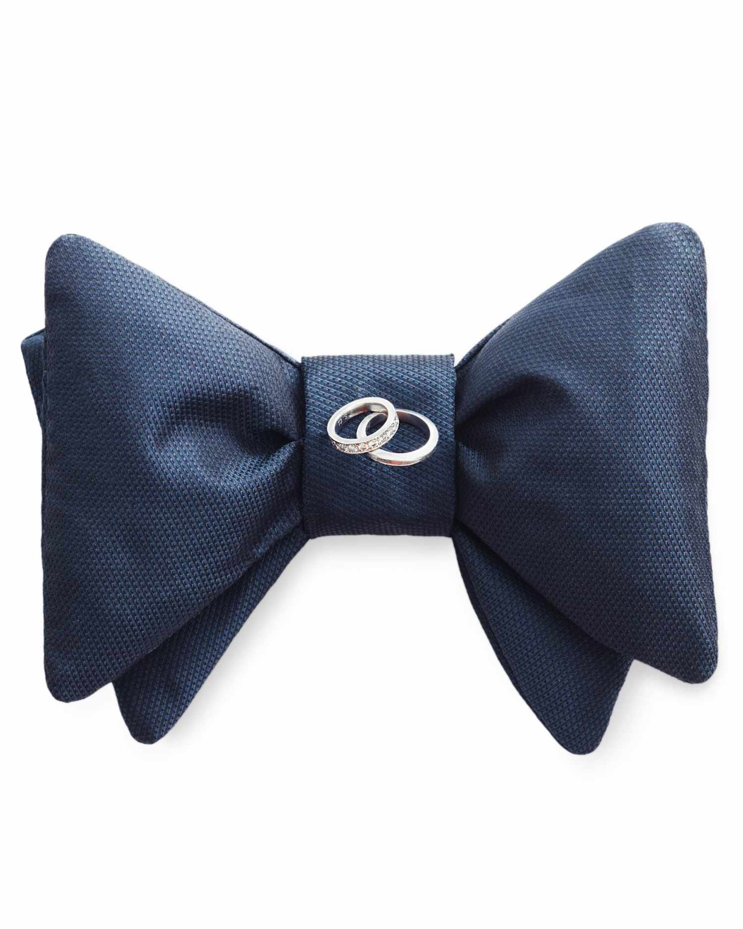 No-Sew Bow Tie Ring Pillow