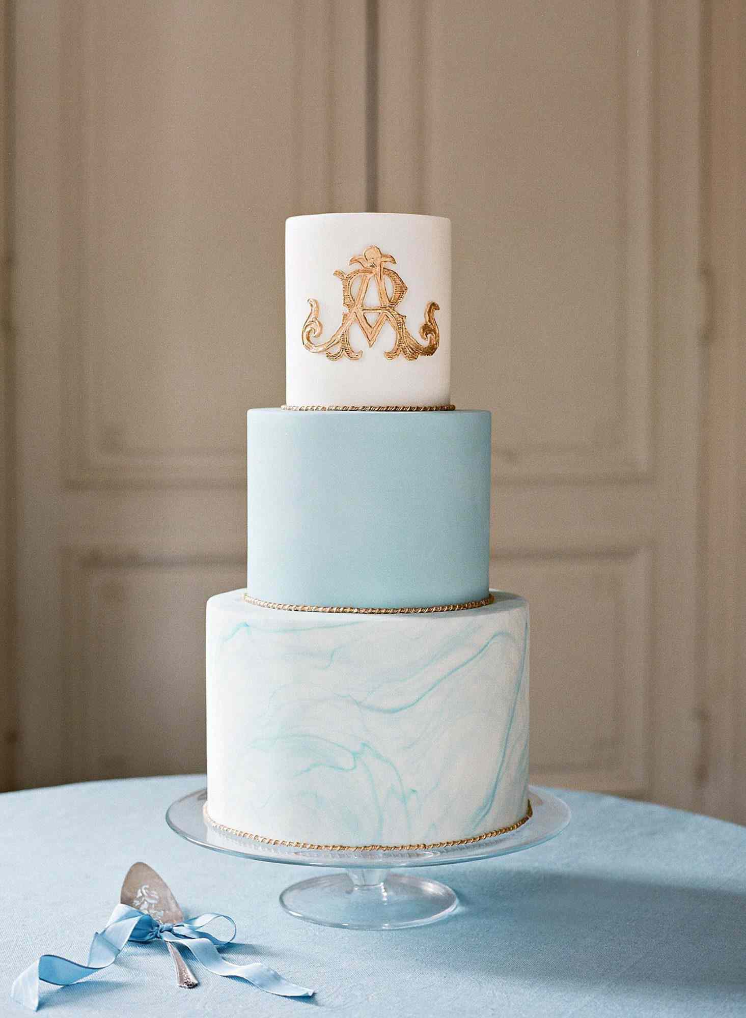 washington dc wedding blue gold cake