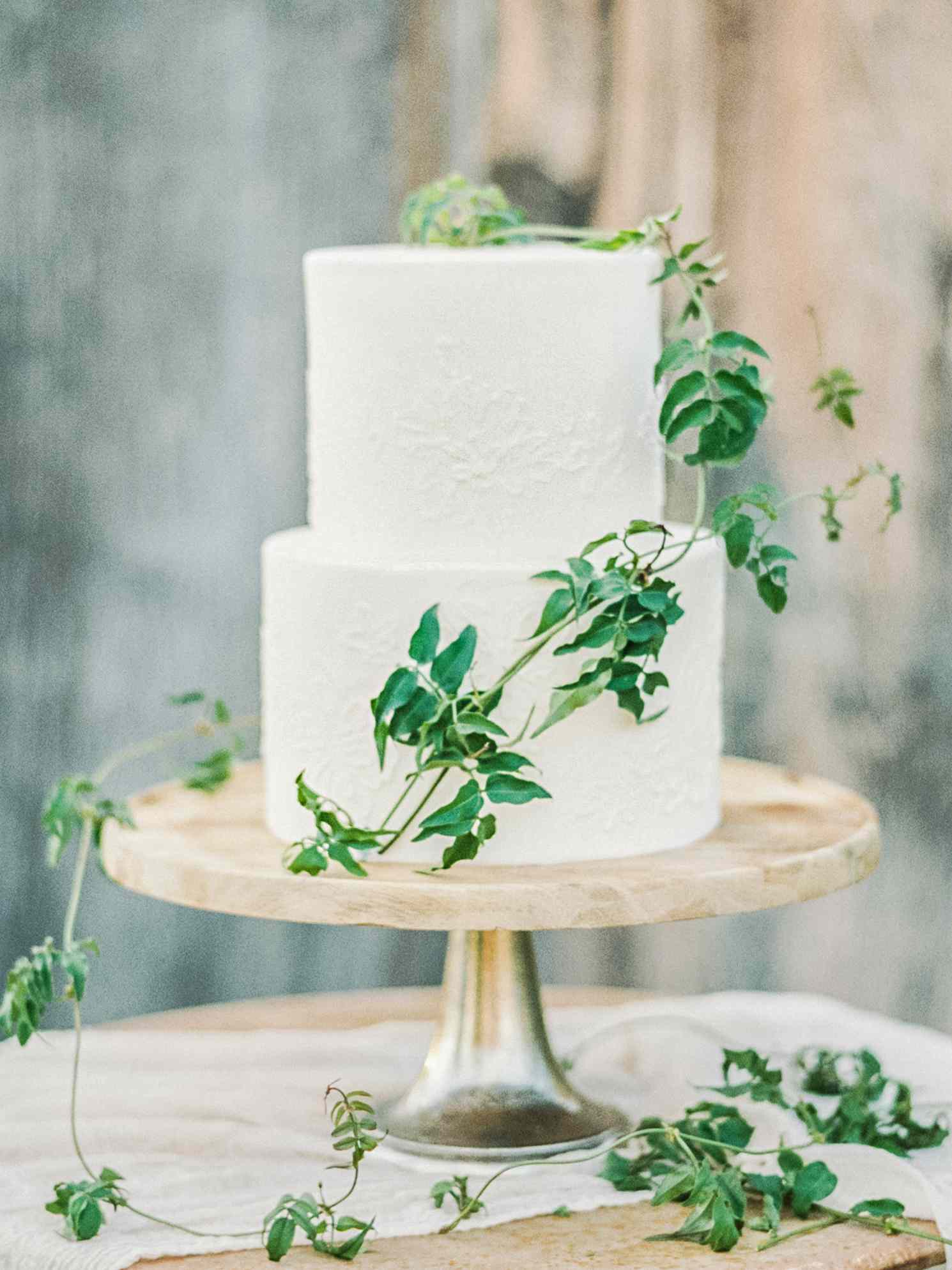 textured wedding cakes