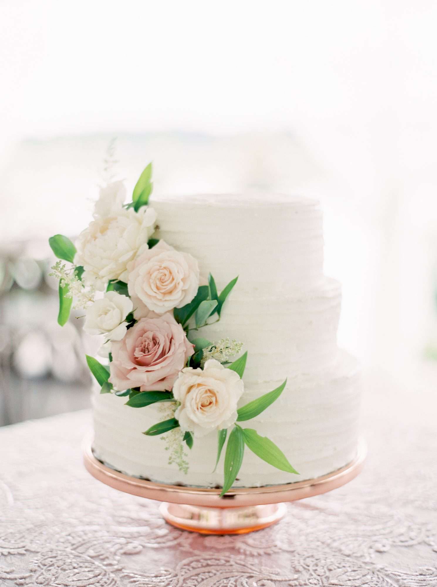 vanilla wedding cakes rebecca hollis