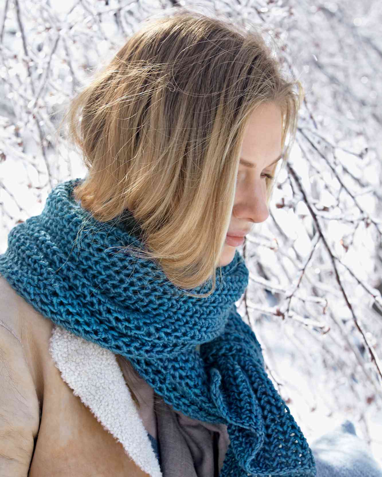 Hand Knit Inside-Outside Women's Winter Scarf