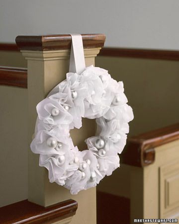 Paper Pew Wreath
