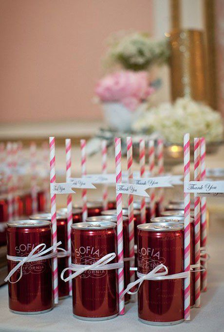 <p>Sparkling wine cans, which included a straw and a fun "Thank You" banner didn't require much work on the part of this couple, but we're sure their guests thought otherwise.</p>
                            