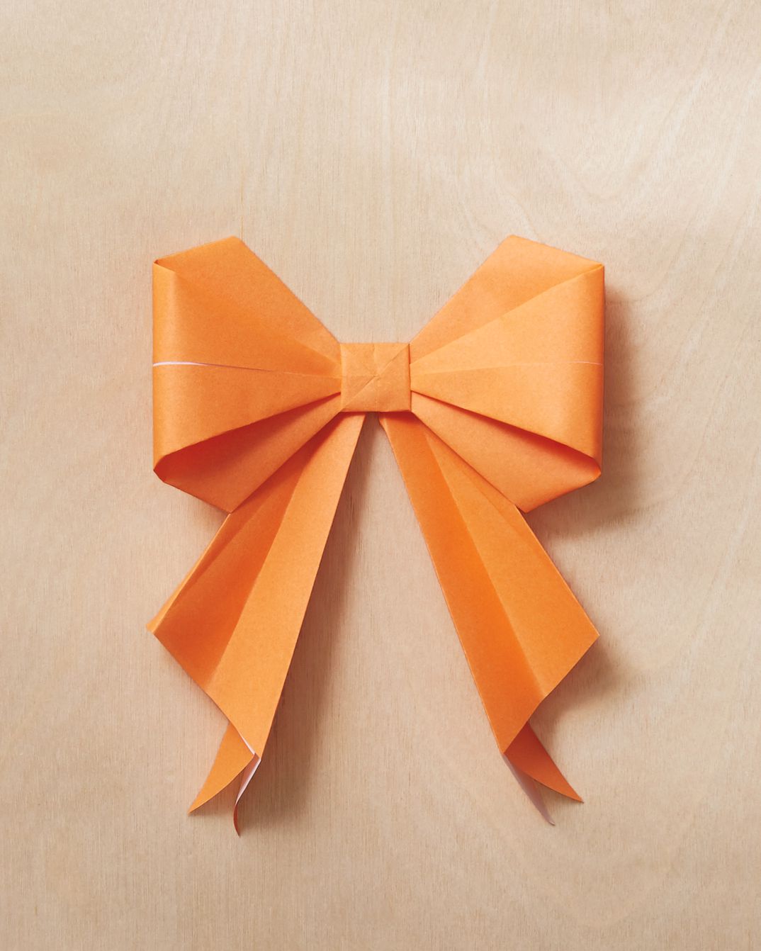 origami-bow-16-224-mwd110795.jpg