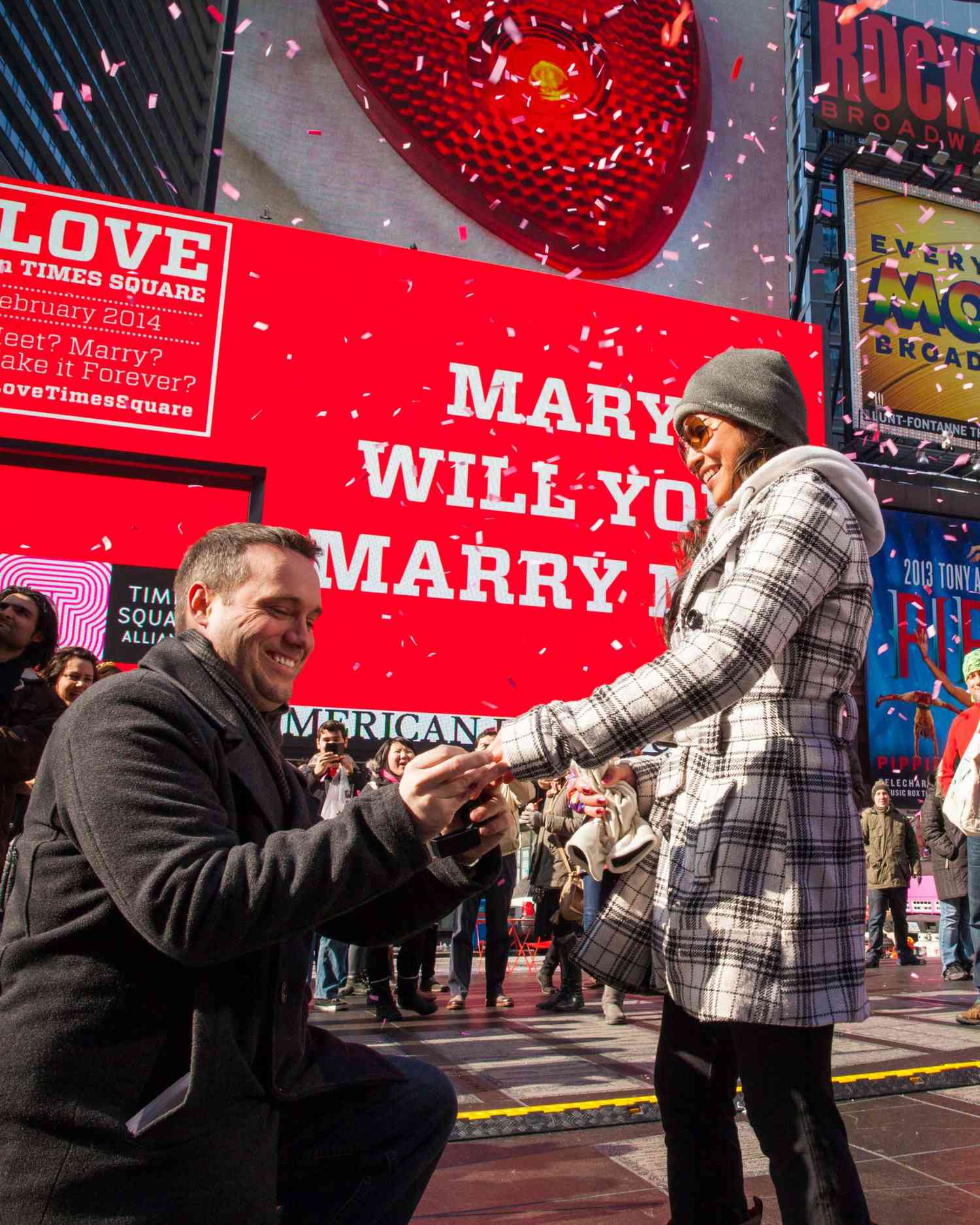 nyc-proposal-spot-times-square-valentines-day-1114.jpg
