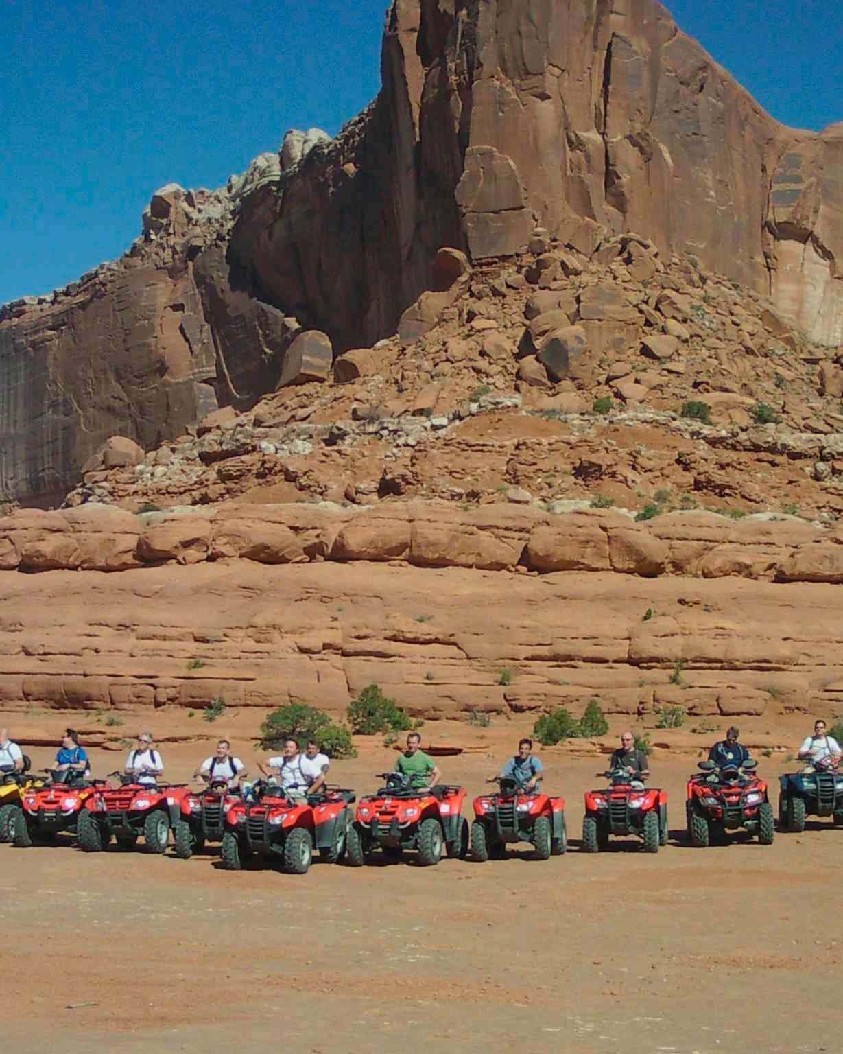 bachelor-party-trip-moab-mountain-four-wheeling-0315.jpg