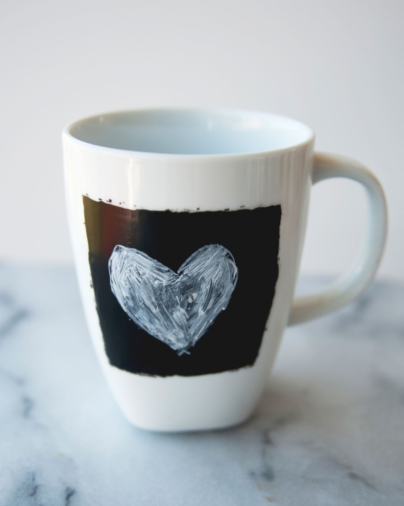 claire-thomas-bridal-shower-tea-diy-chalkboard-coffee-mug-finished-0814.jpg