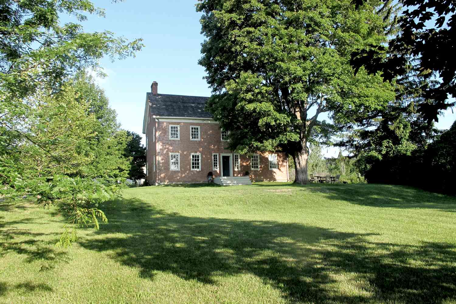 air bnb wedding venue new york manor house surrounded by trees