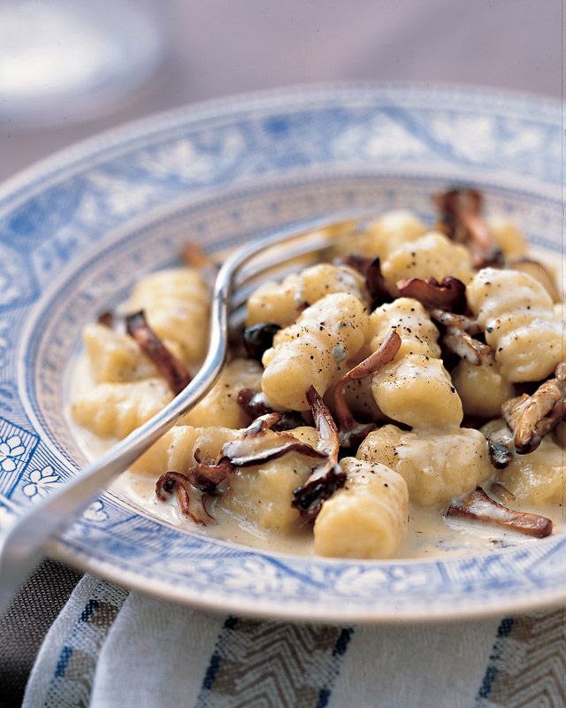 Gnocchi with Mushrooms and Gorgonzola